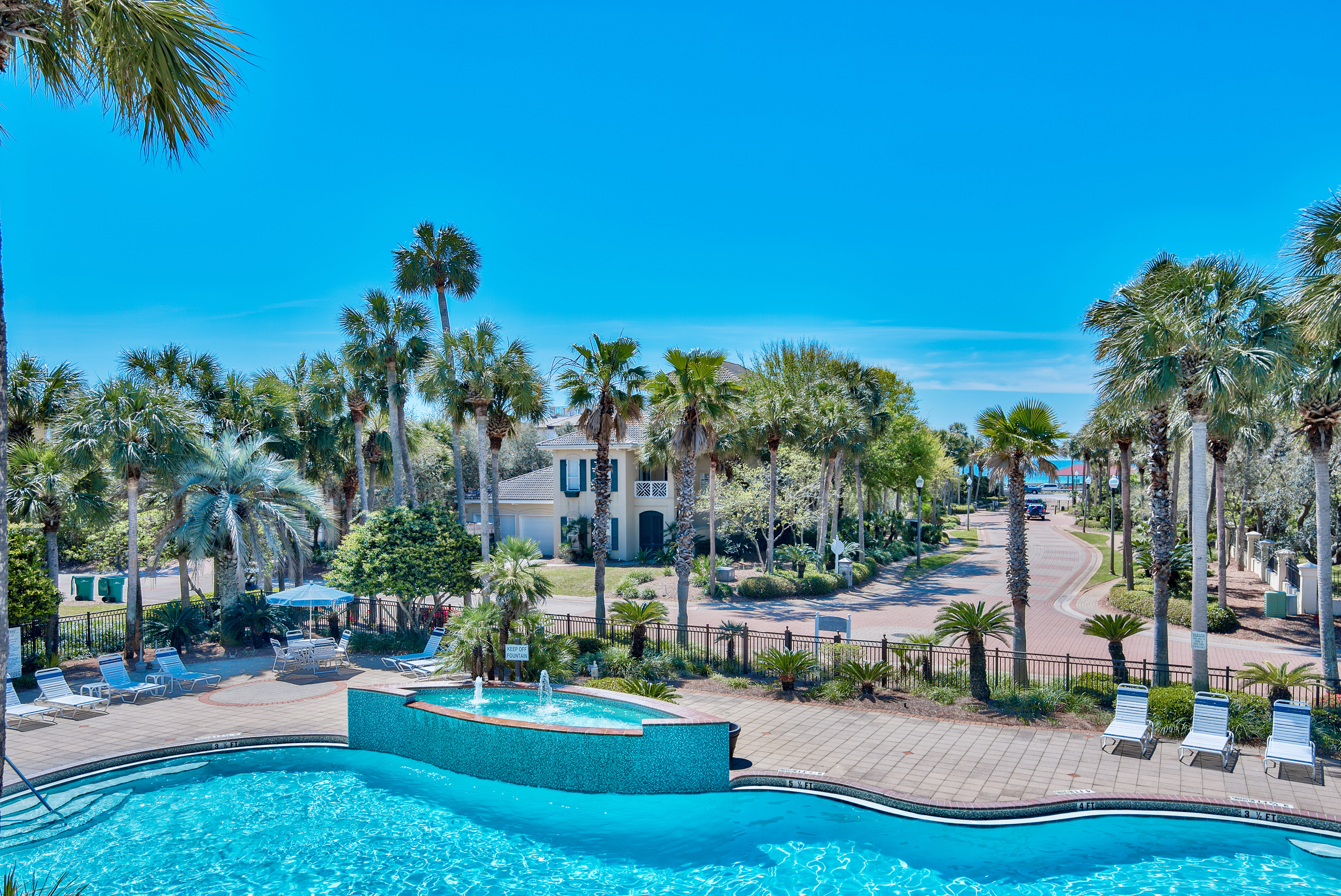 Resort Destiny West